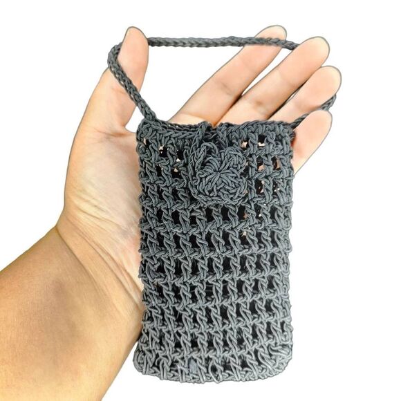 Small Black Crochet Coin Purse - Picture 1 of 2